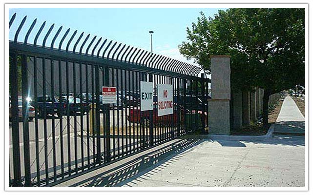 Denver commercial fence company